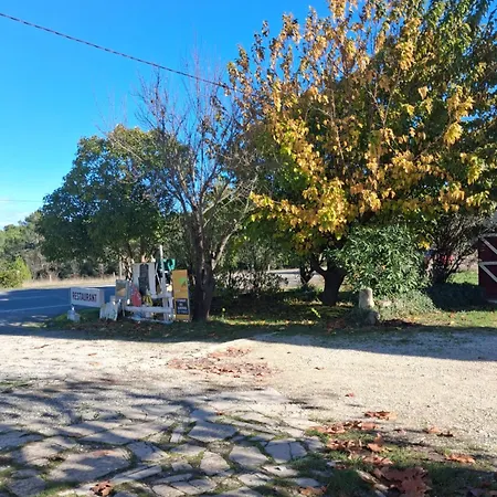 L Des Garrigues Летний дом
