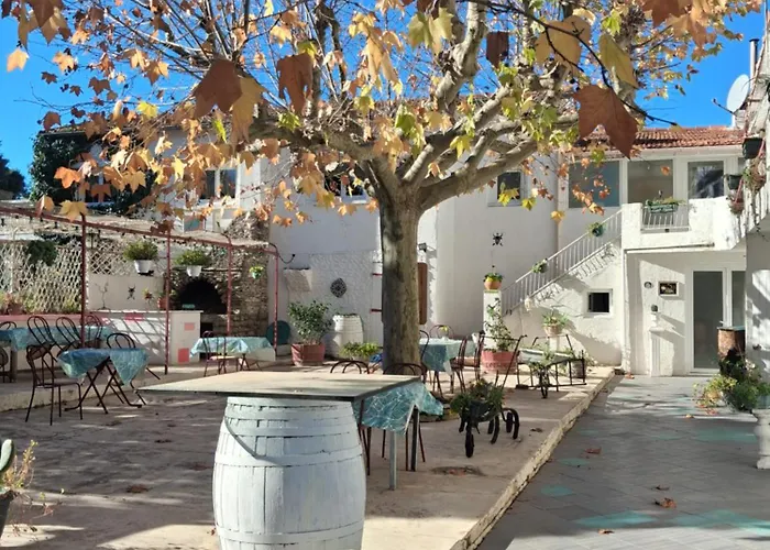 Летний дом L Des Garrigues